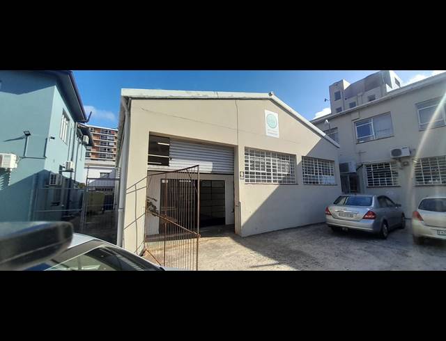 90M² WAREHOUSE RENTED IN GQEBERHA CENTRAL